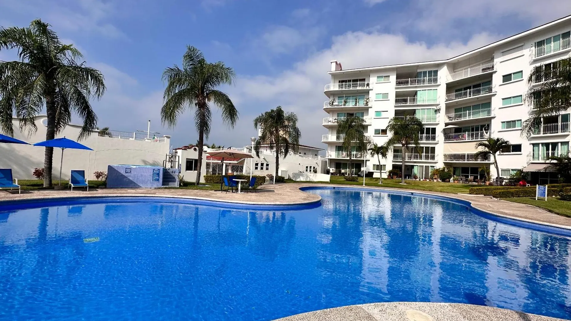 Puesta De Sol 610 - Departamento En Marina Mazatlan Apartment